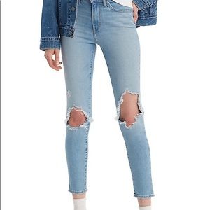 Levi’s High Rise Jeans